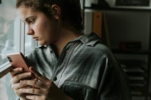 teen girl bullied via social media - Forerunner Computer Systems Adelaide
